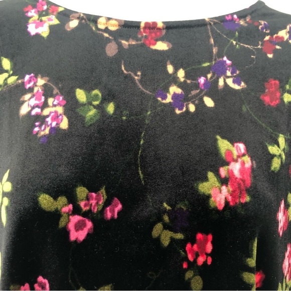 J. Jill Floral Velvet Long Sleeve Stretch Top - Picture 9 of 11